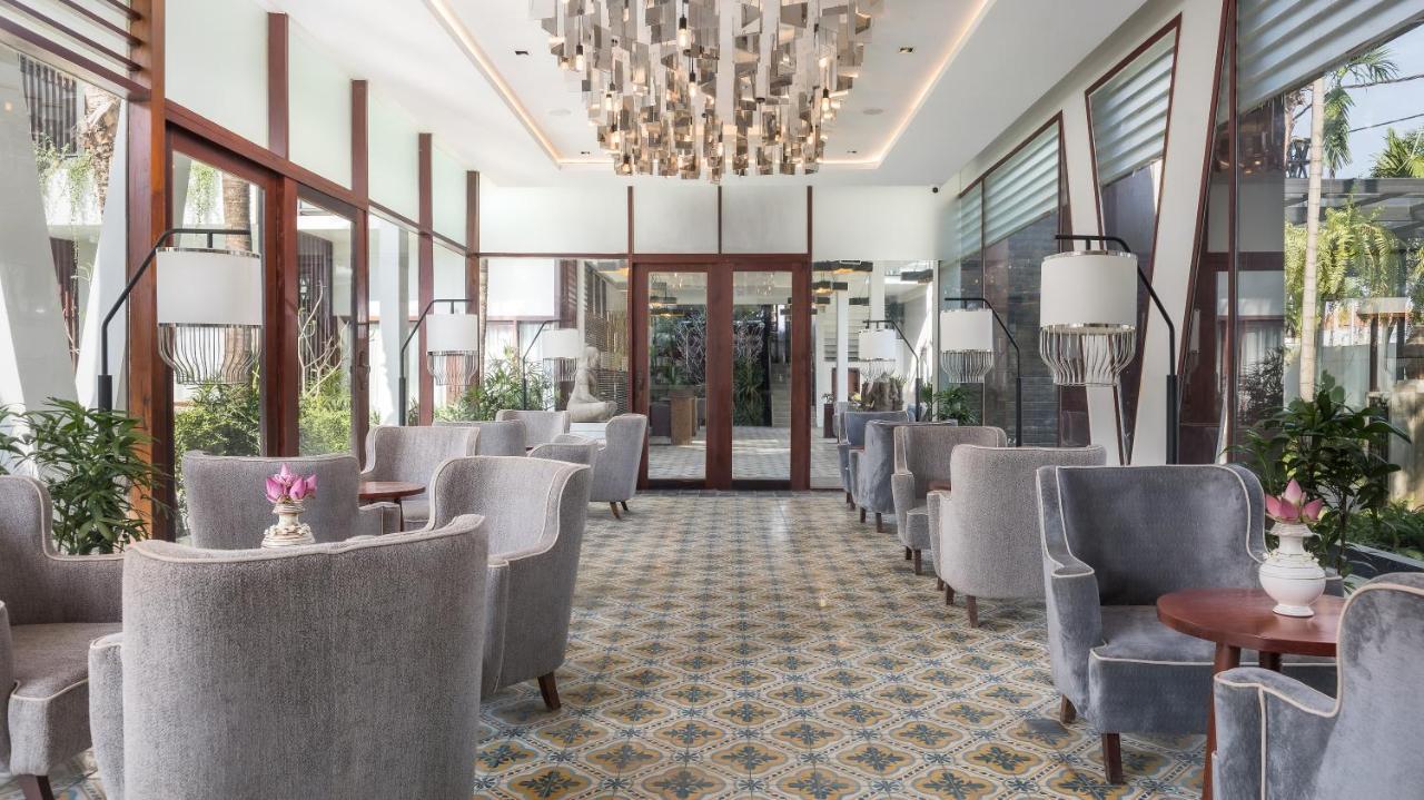 Shintana Saya La Maison Siem Reap Exterior photo The lobby of the hotel