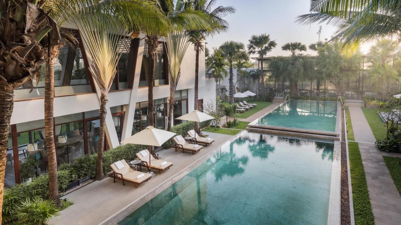 Shintana Saya La Maison Siem Reap Exterior photo The hotel's pool