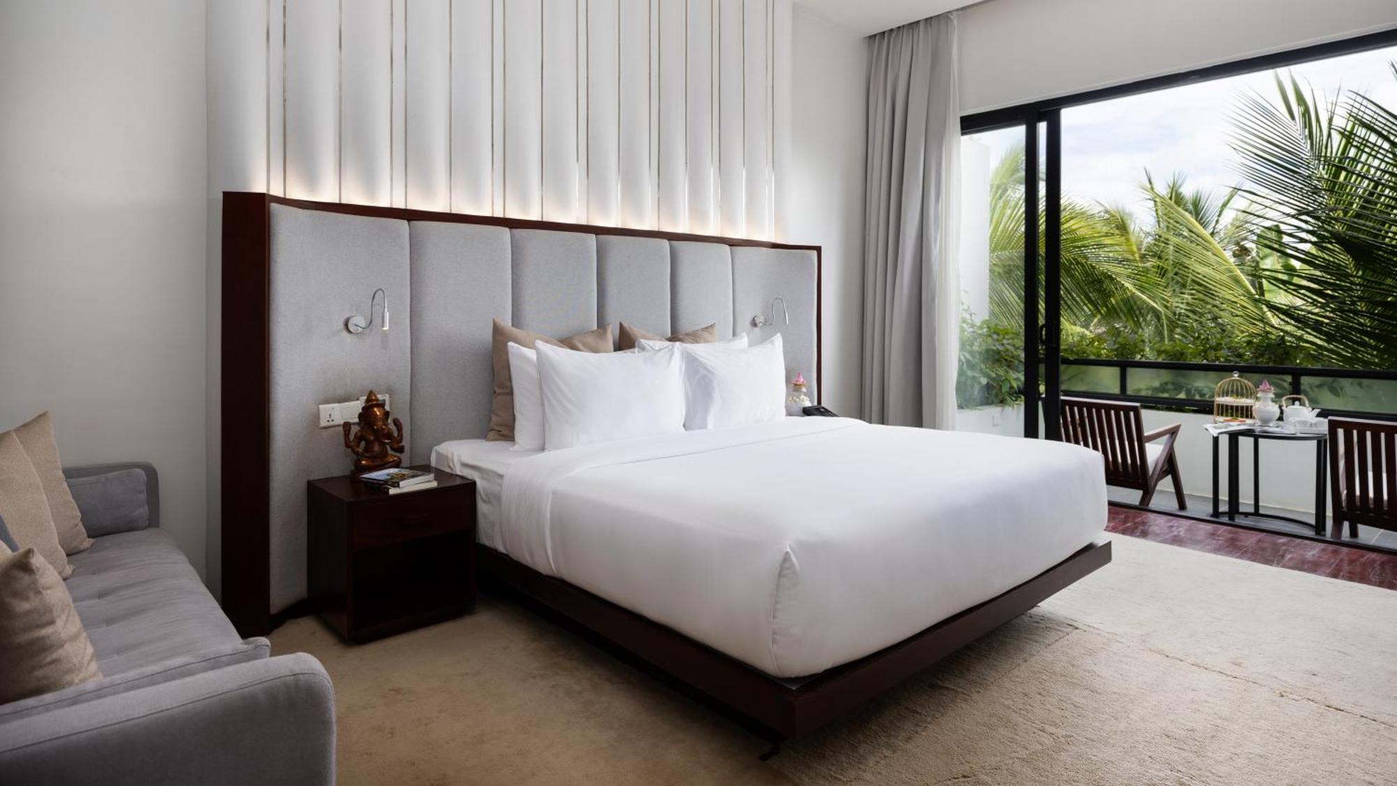 Shintana Saya La Maison Siem Reap Exterior photo Deluxe Room