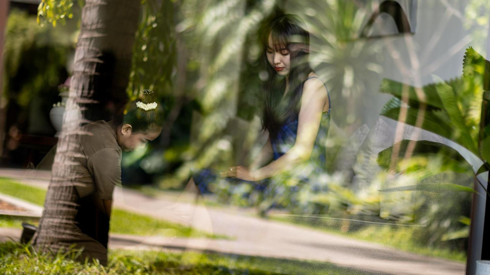 Shintana Saya La Maison Siem Reap Exterior photo A scene from the film