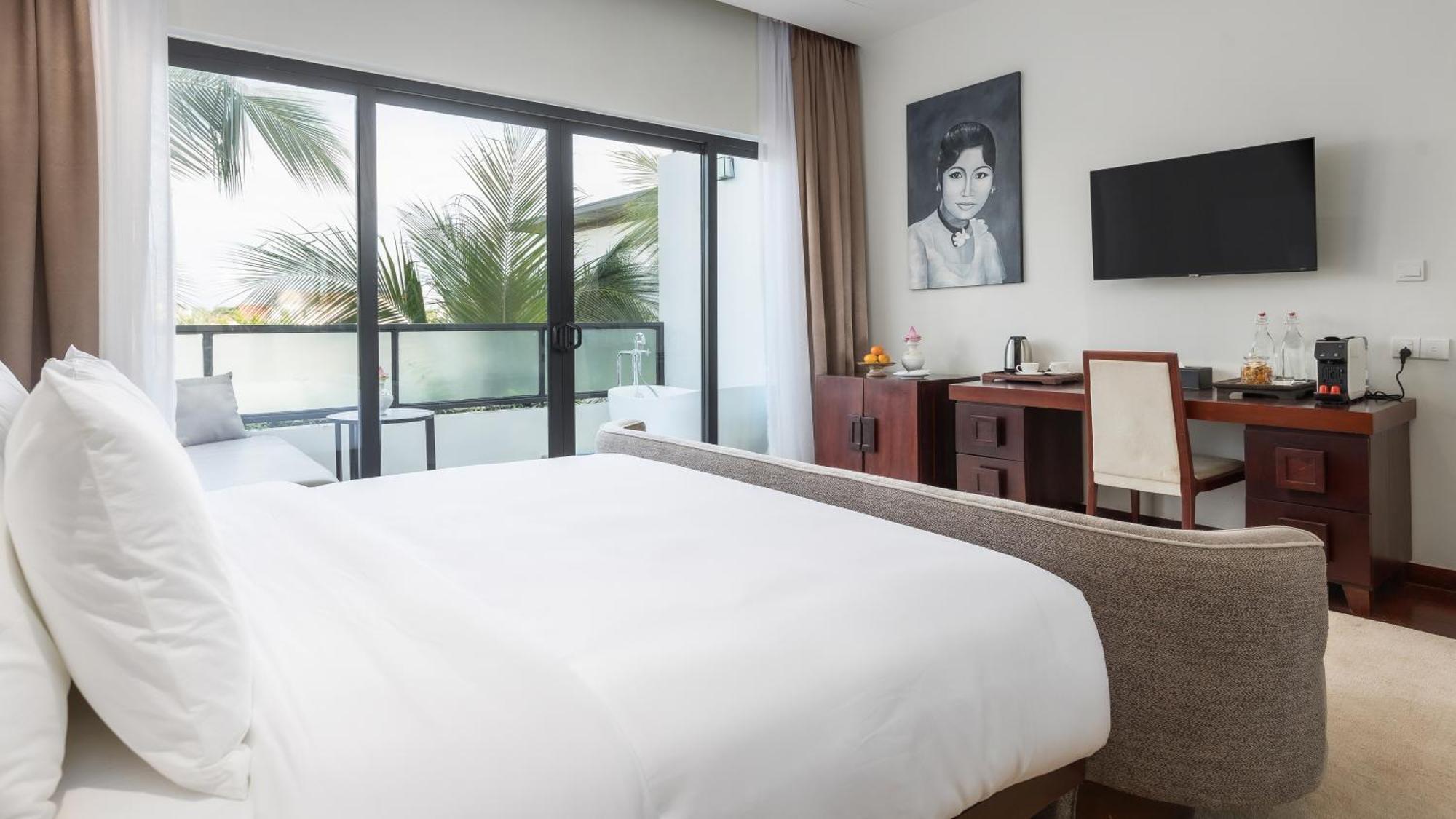 Shintana Saya La Maison Siem Reap Exterior photo Deluxe room